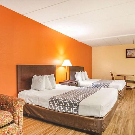 Econo Lodge Inn & Suites Airport Windsor Locks Exteriér fotografie
